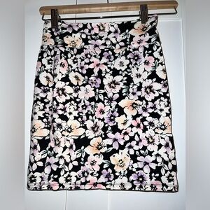 Forever 21 Fitted Mini Skirt Size Small